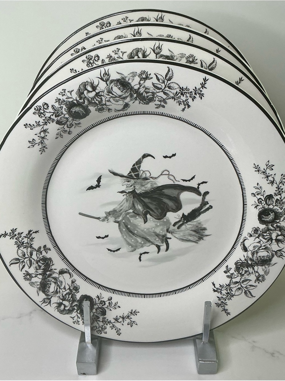 4 Potter's Studio Dinner Plates Flying Witch With Black Cat Halloween Scallop